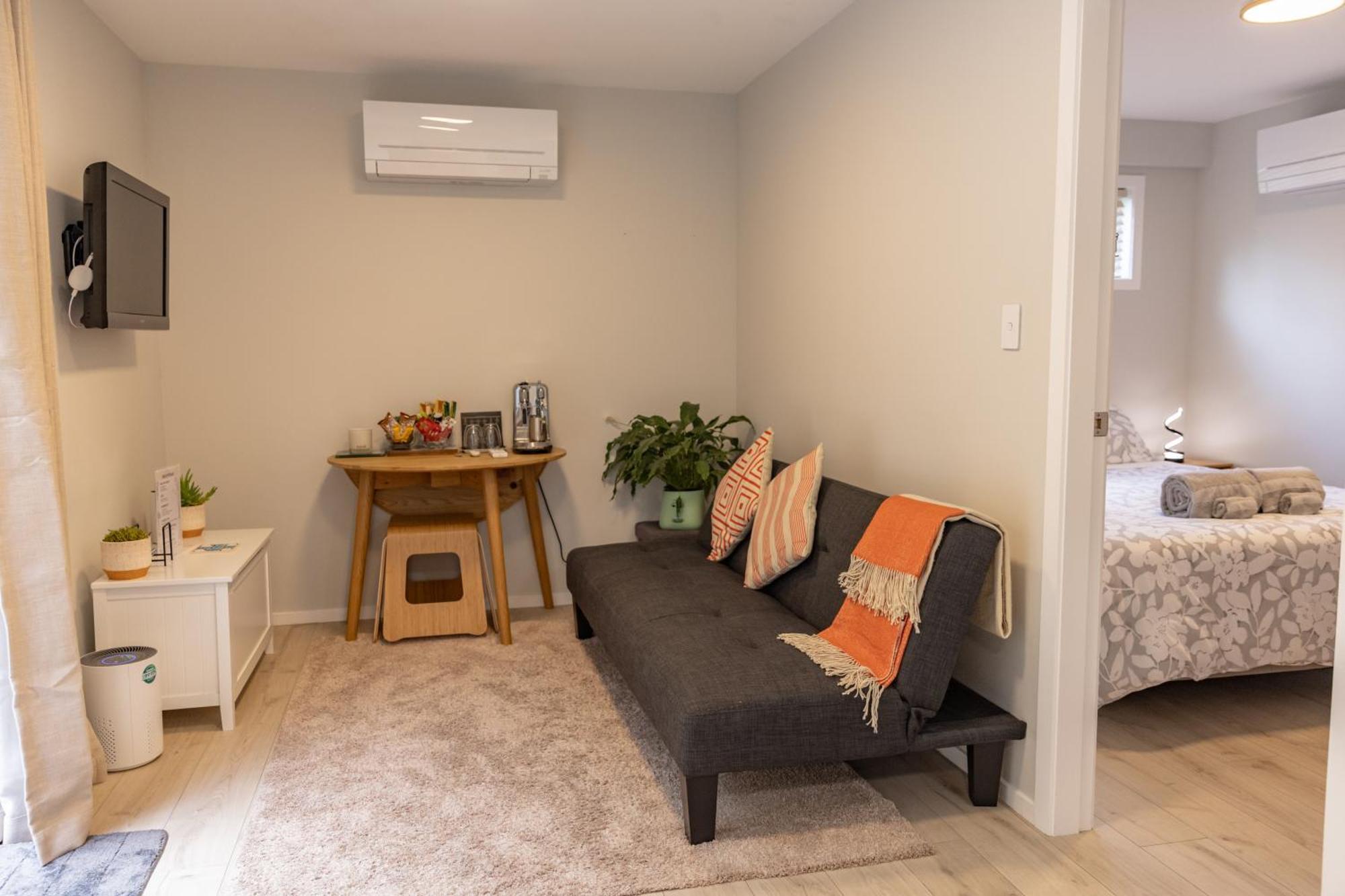 Back Garden Flat With Free On Street Parking And Fiber Wifi - 15 Mins To Ferry, Stadium, Cbd Wellington Dış mekan fotoğraf